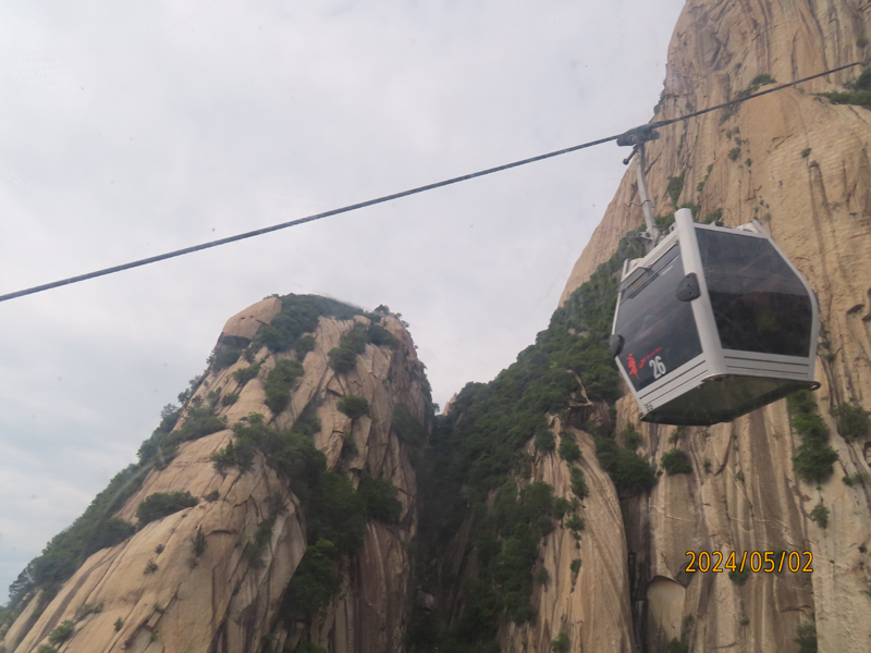 02-1华山.JPG