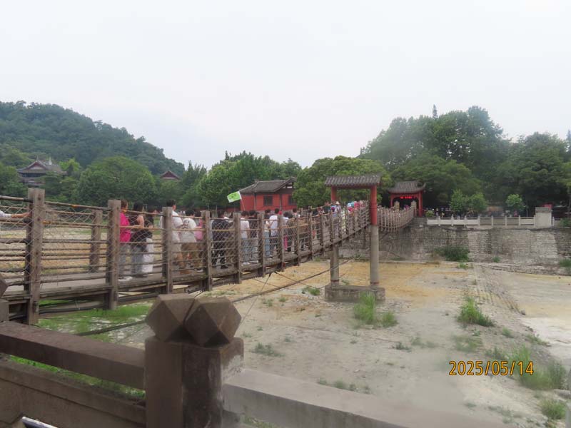 15都江堰景区.JPG