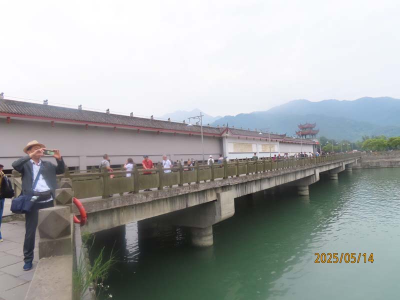 12都江堰景区.JPG