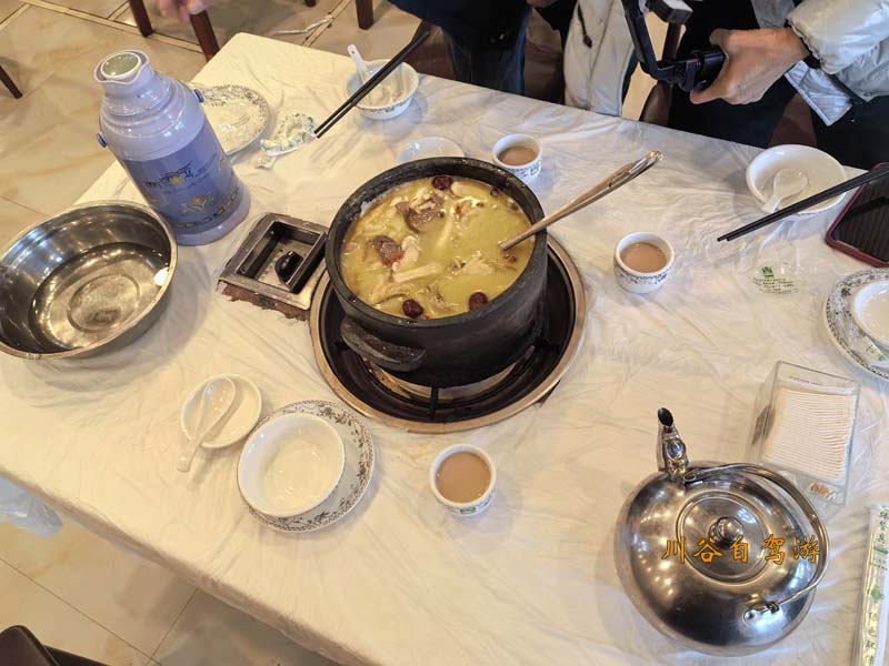 17鲁朗小镇上集.jpg