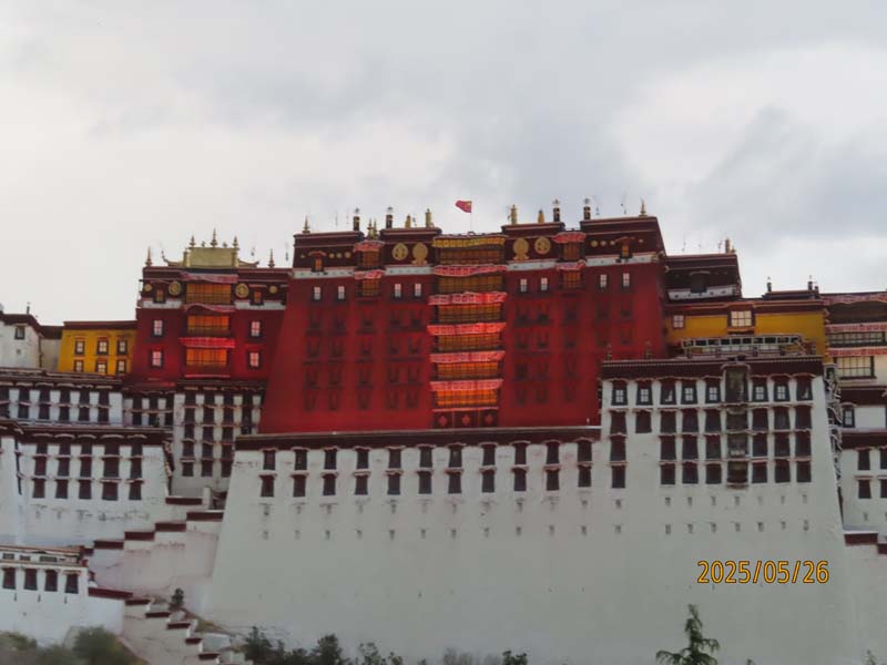 19布达拉宫广场.JPG