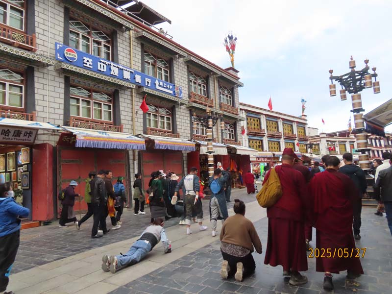 10大昭寺广场.JPG