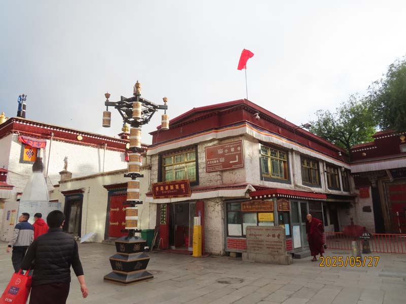 18大昭寺广场.JPG