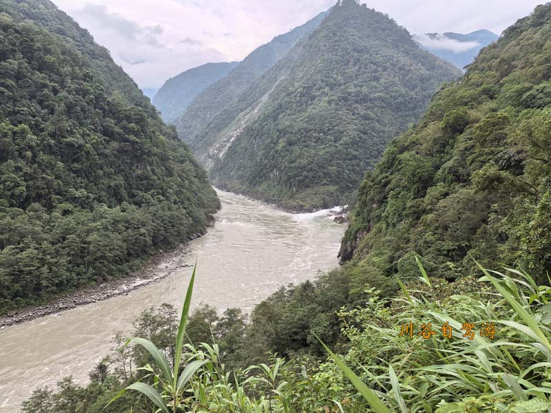 14墨脱林多大拐弯.jpg