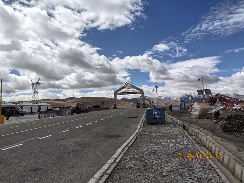 10嘉措拉山口.jpg